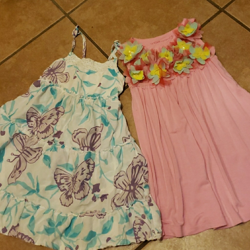 2 girls dress